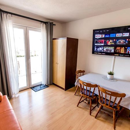 Apartments Curic Трогир Екстериор снимка