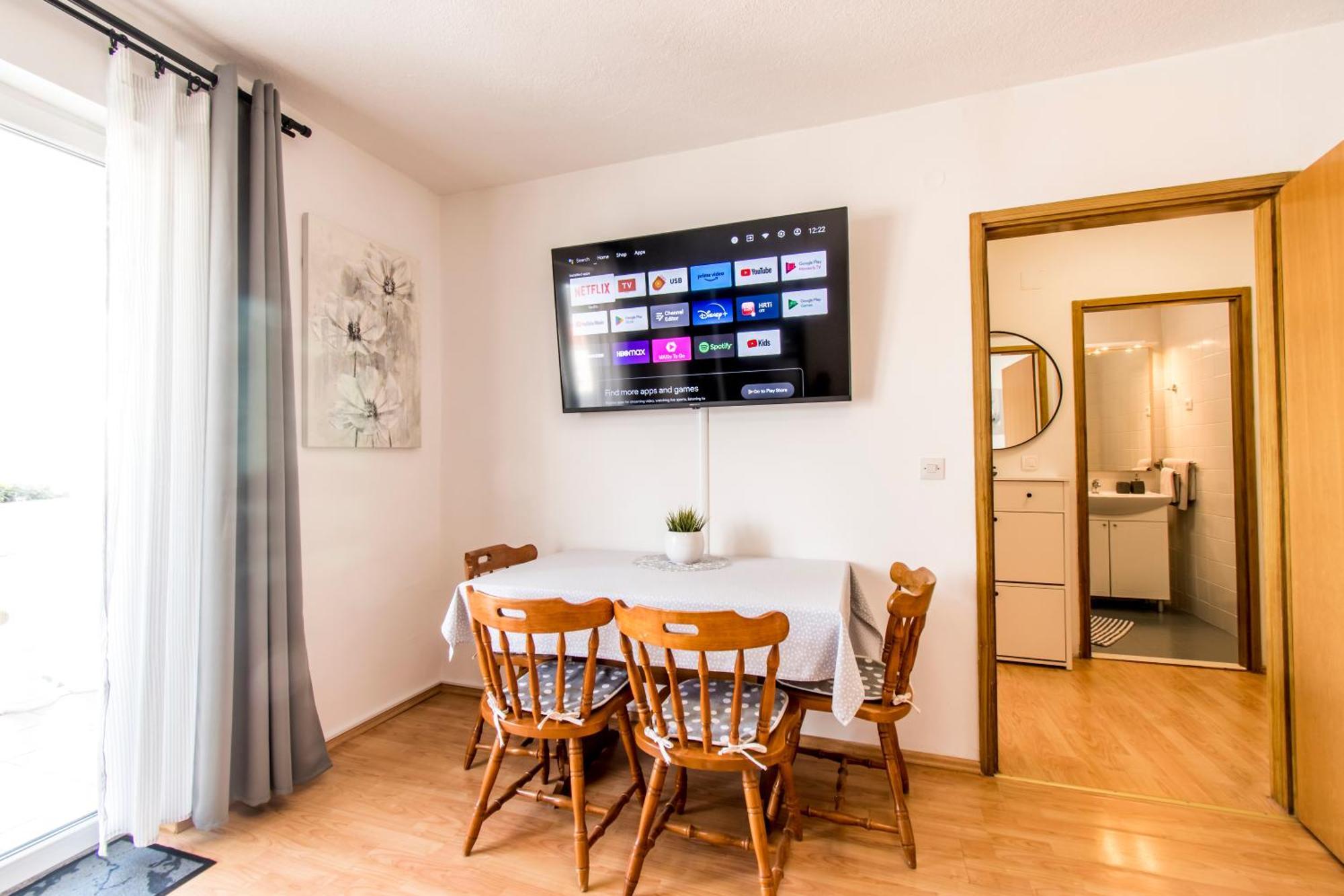 Apartments Curic Трогир Екстериор снимка
