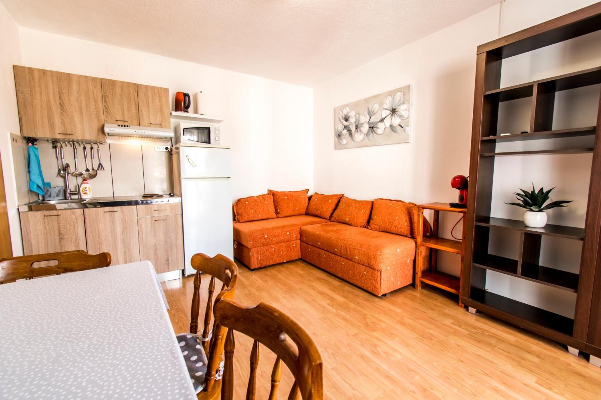 Apartments Curic Трогир Екстериор снимка