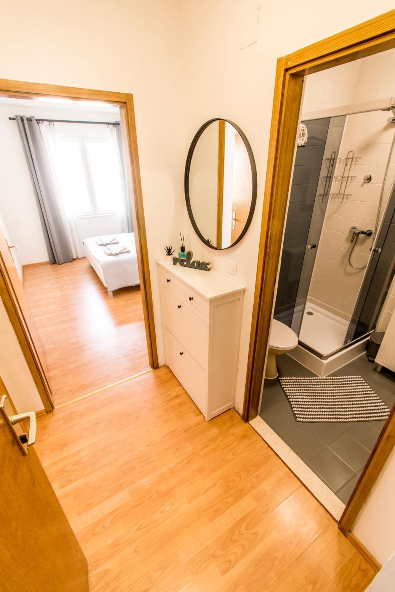 Apartments Curic Трогир Екстериор снимка